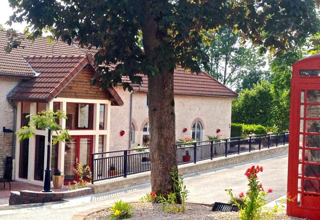 Logis Hostellerie La Chaumiere Arsonval المظهر الخارجي الصورة